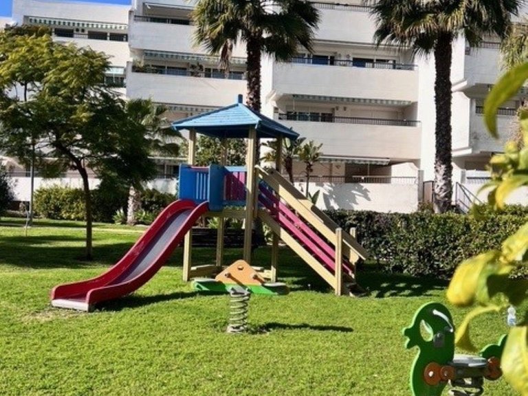 Apartment for Sale in San Pedro De Alcántara, Malaga 30