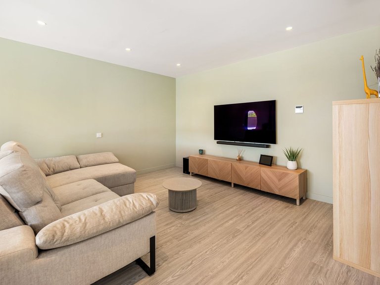 Apartment for Sale in Estepona, Malaga 10