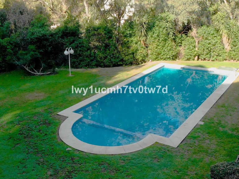 Apartment for Sale in Cerrado De Calderón, Malaga 13