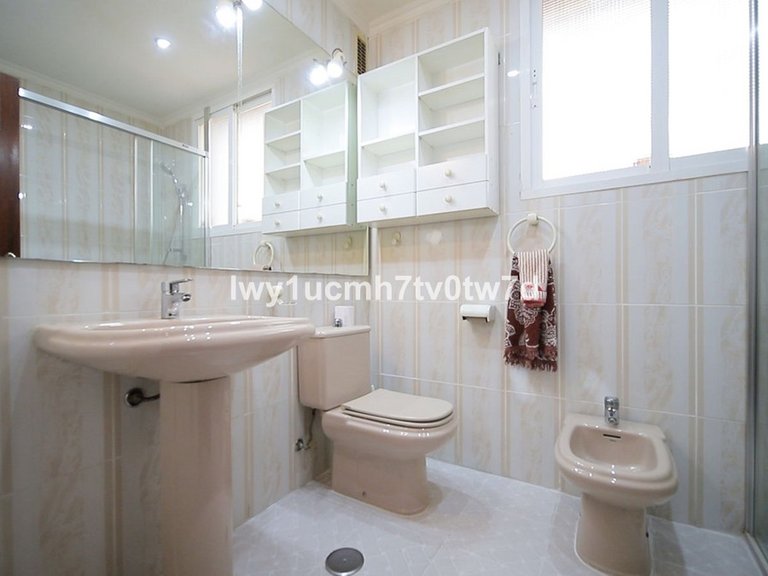Apartment for Sale in Cerrado De Calderón, Malaga 15