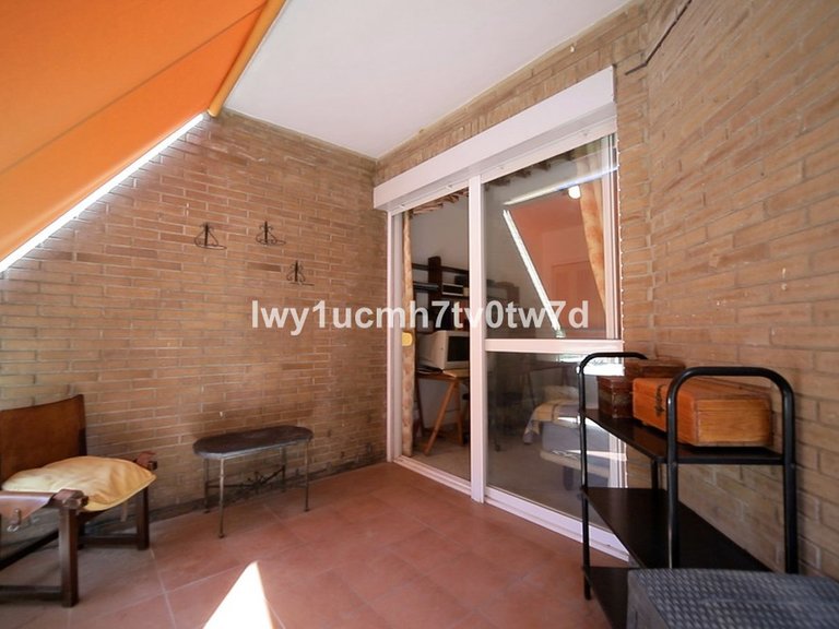 Apartment for Sale in Cerrado De Calderón, Malaga 28