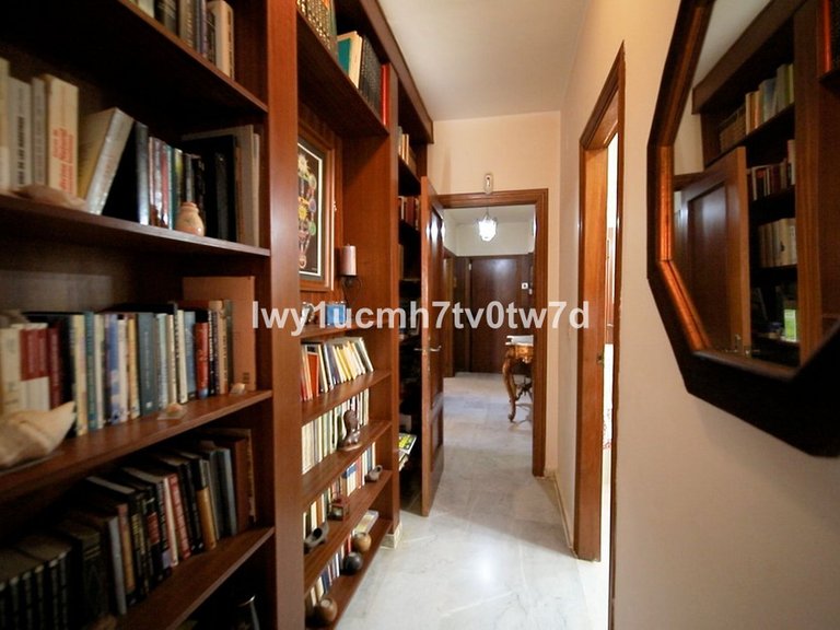 Apartment for Sale in Cerrado De Calderón, Malaga 32