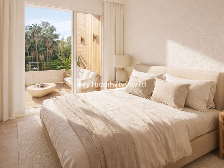 Apartment for Sale in Cerrado De Calderón, Malaga 5