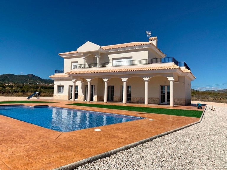 Villa for Sale in Pinoso, Alicante 33