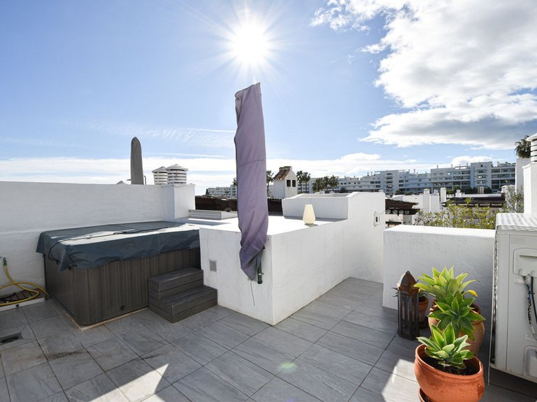 Villa for Sale in San Pedro De Alcántara, Malaga 23