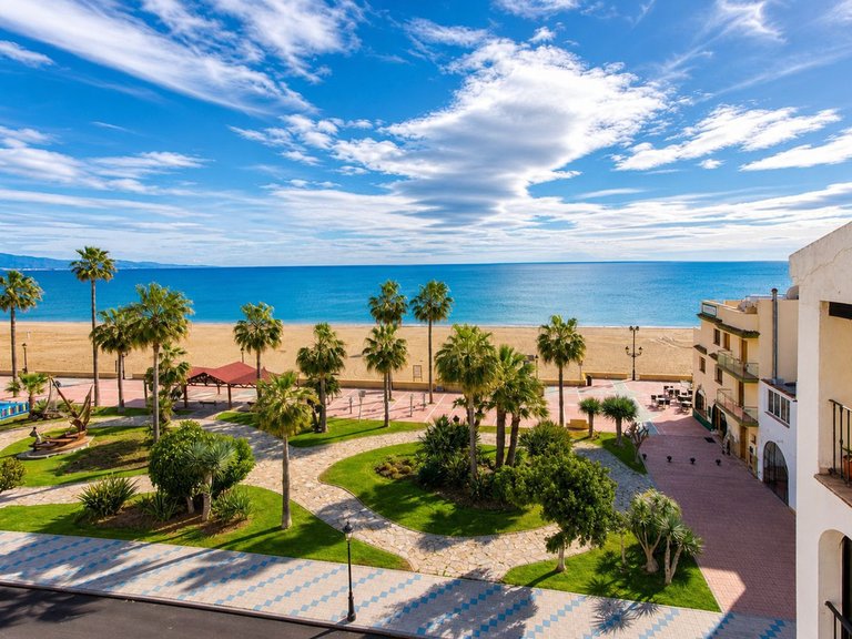 Penthouse for Sale in San Luis De Sabinillas, Malaga 3