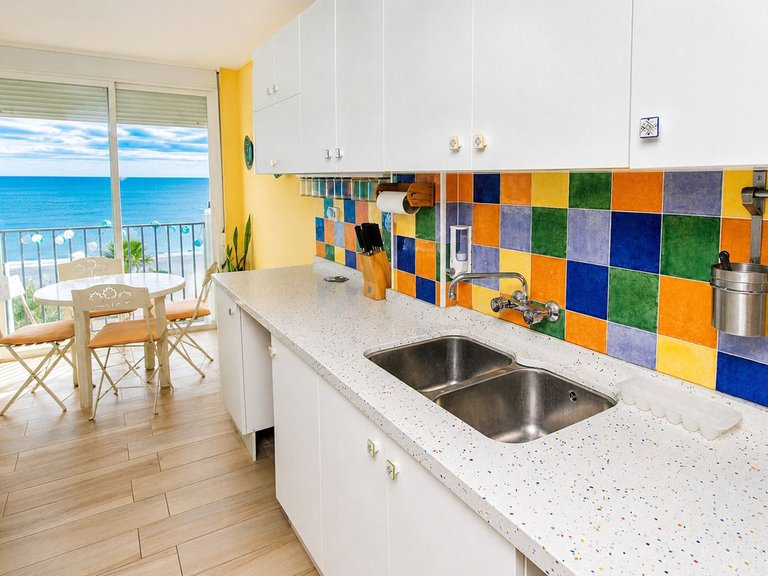 Penthouse for Sale in San Luis De Sabinillas, Malaga 4