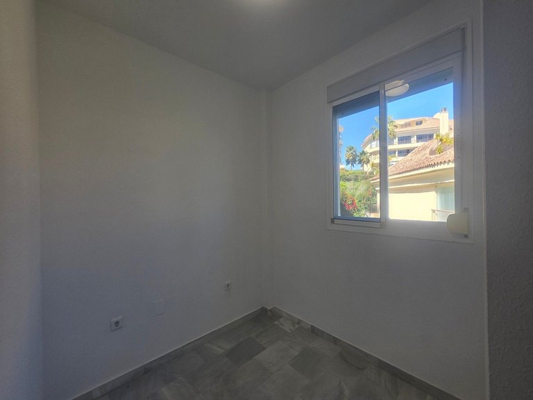 Apartment for Sale in Riviera Del Sol, Malaga 17