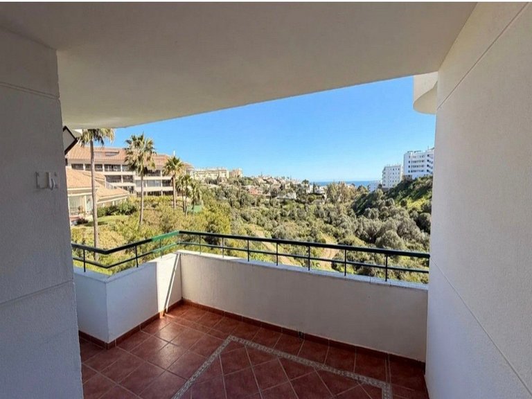 Apartment for Sale in Riviera Del Sol, Malaga 5