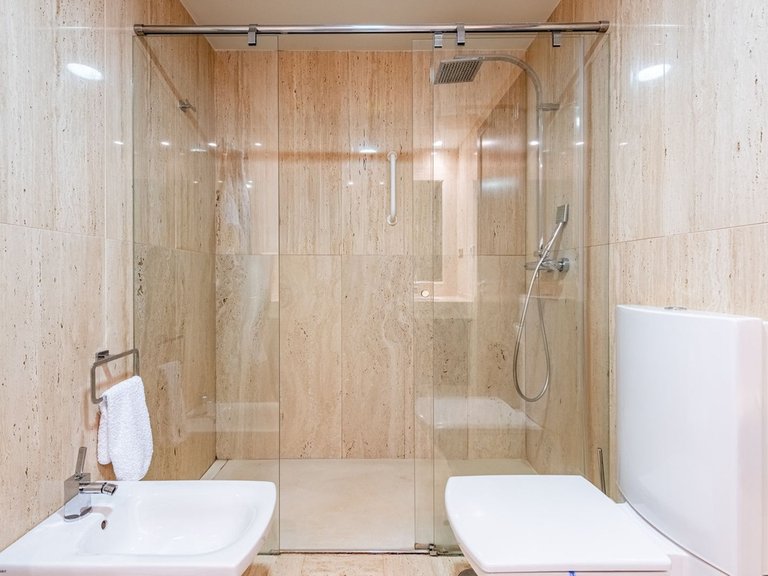 Apartment for Sale in Nueva Andalucía, Malaga 12