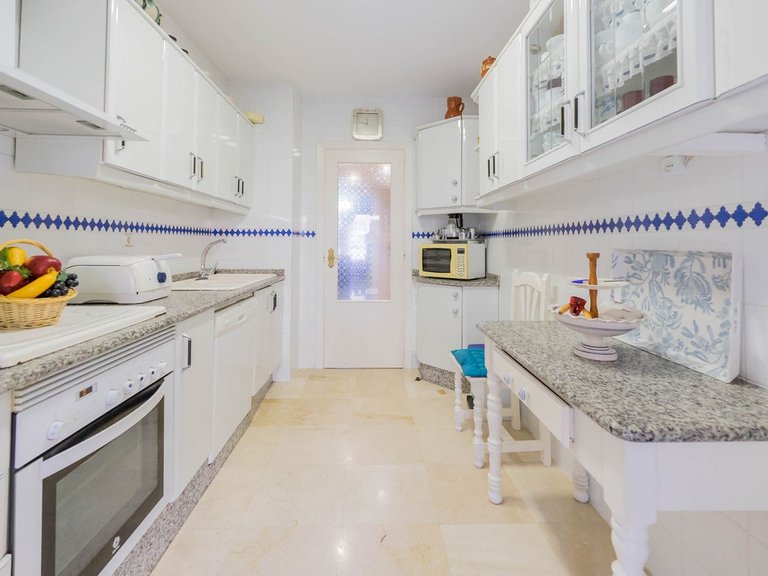 Apartment for Sale in Fuengirola, Malaga 32