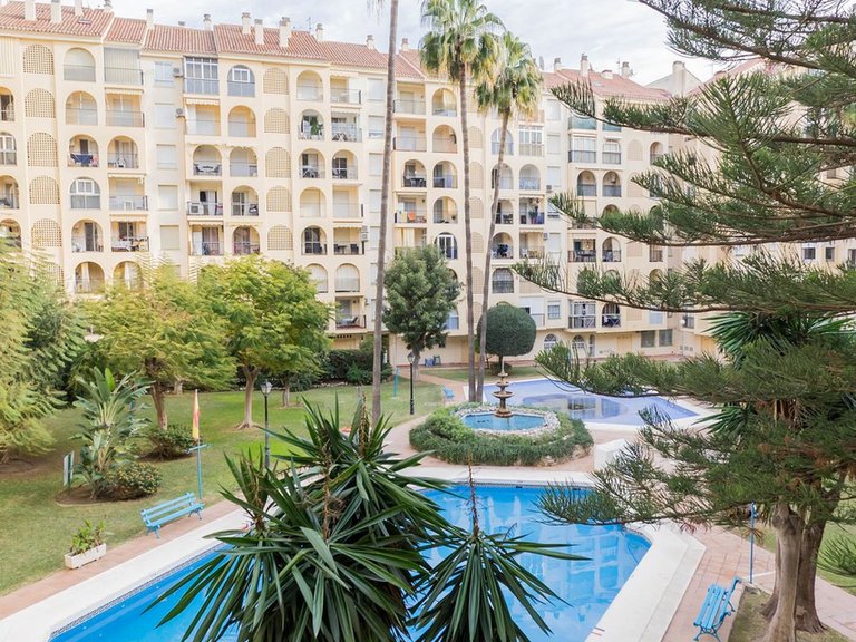 Apartment for Sale in Fuengirola, Malaga 41