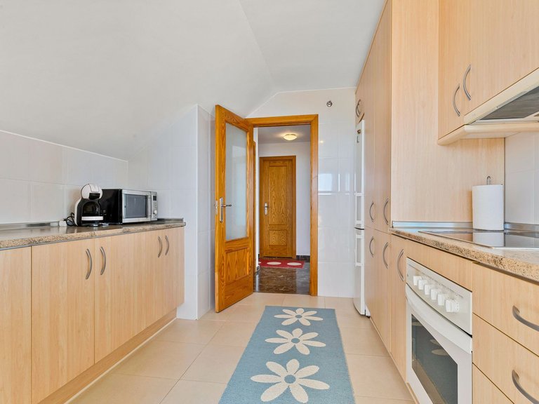 Penthouse for Sale in Carvajal, Malaga 10