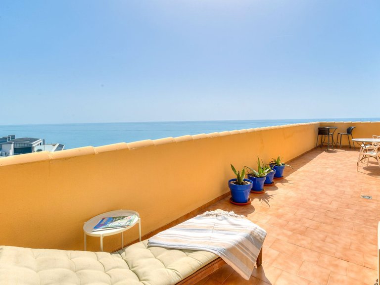 Penthouse for Sale in Carvajal, Malaga 15