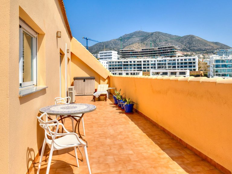 Penthouse for Sale in Carvajal, Malaga 16