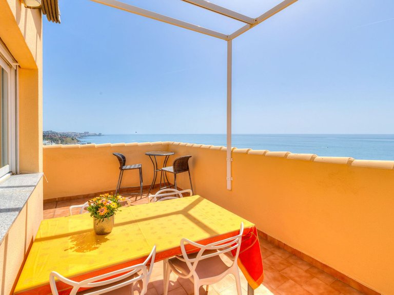 Penthouse for Sale in Carvajal, Malaga 2