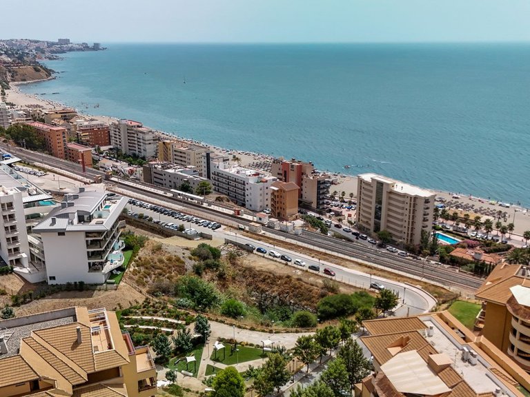 Penthouse for Sale in Carvajal, Malaga 27