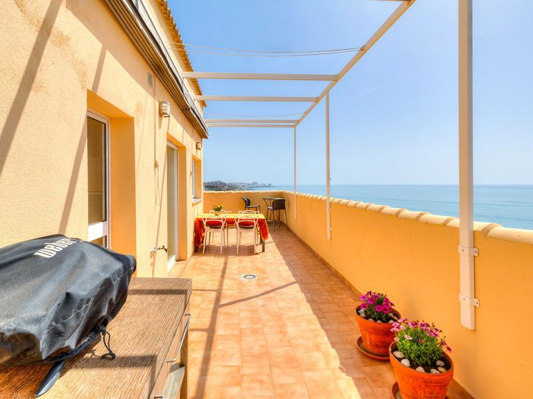 Penthouse for Sale in Carvajal, Malaga 9