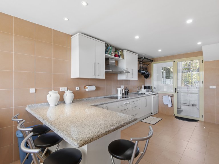 Villa for Sale in Benahavís, Malaga 15