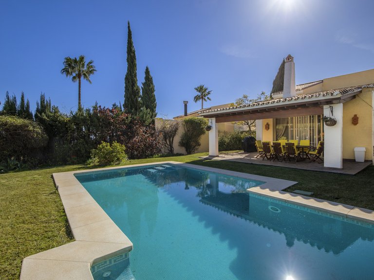 Villa for Sale in Benahavís, Malaga 28