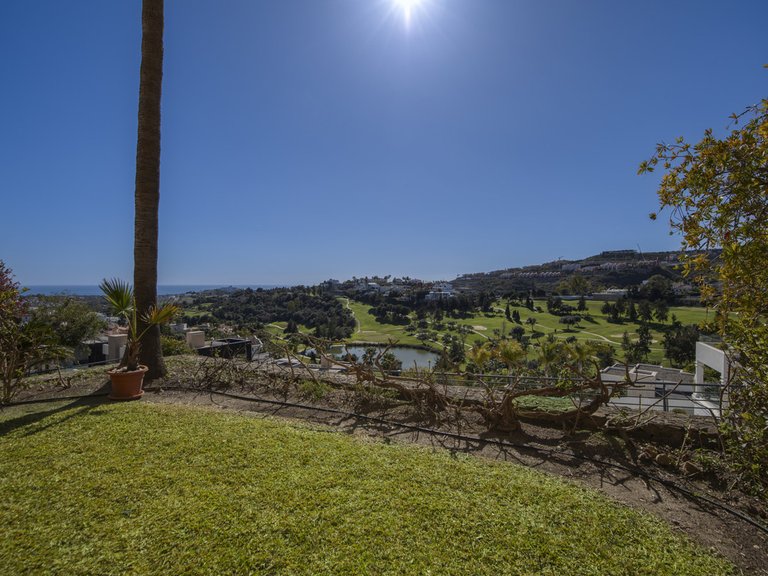 Villa for Sale in Benahavís, Malaga 32