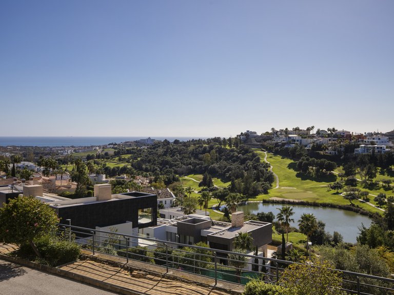 Villa for Sale in Benahavís, Malaga 33