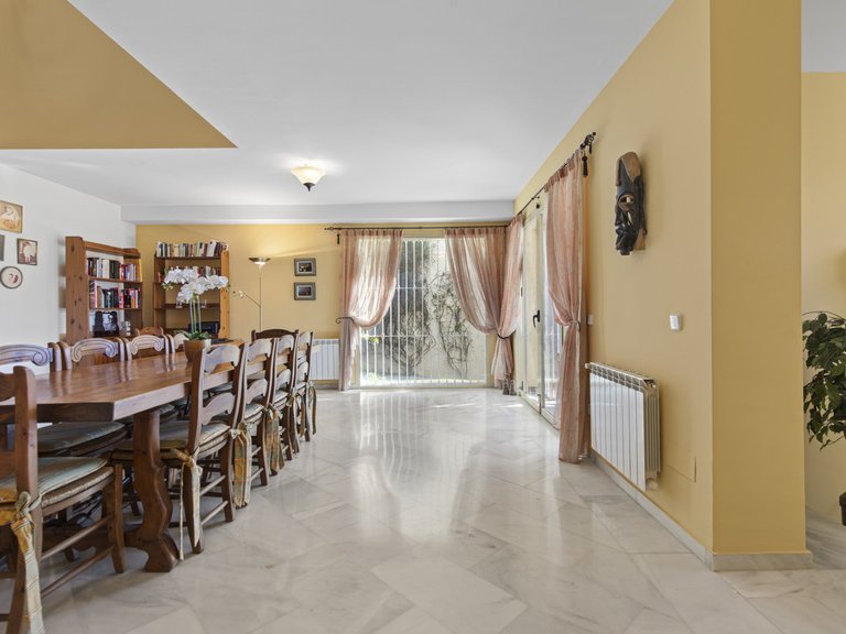 Villa for Sale in Benahavís, Malaga 9