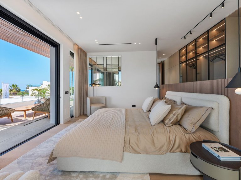 Villa for Sale in Marbesa, Malaga 14