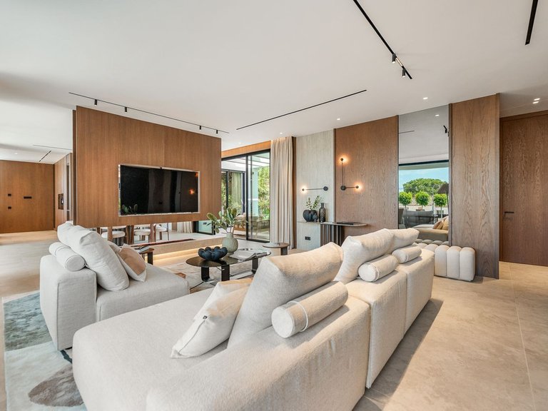 Villa for Sale in Marbesa, Malaga 53