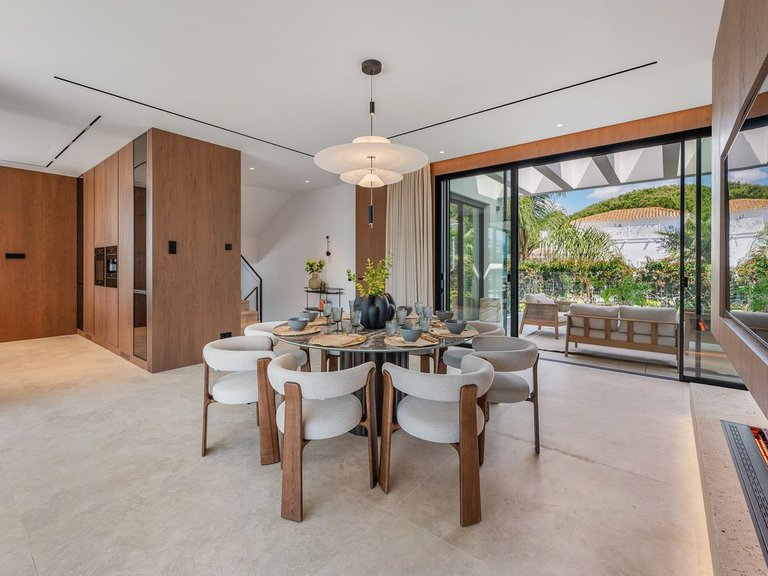 Villa for Sale in Marbesa, Malaga 56
