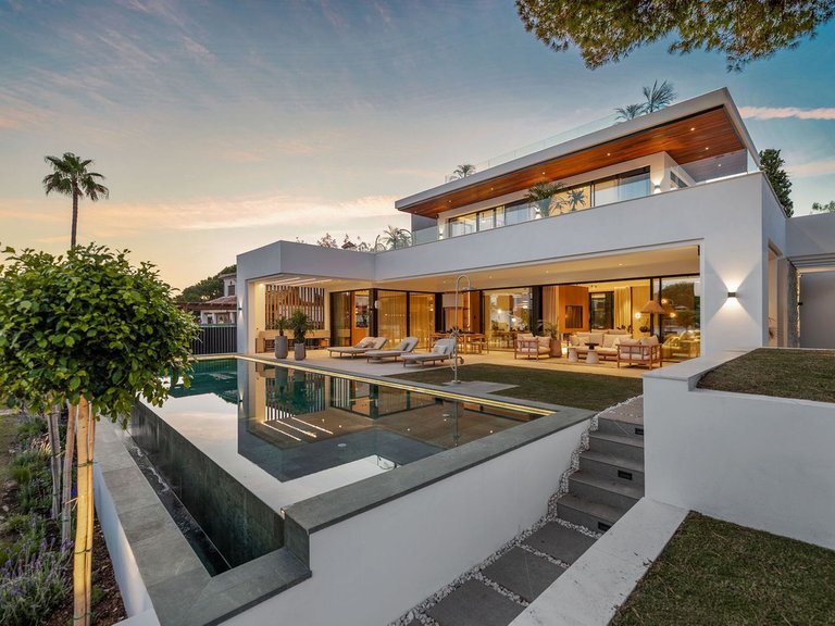 Villa for Sale in Marbesa, Malaga 70