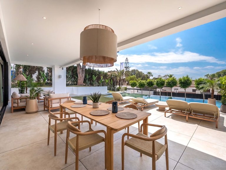 Villa for Sale in Marbesa, Malaga 8