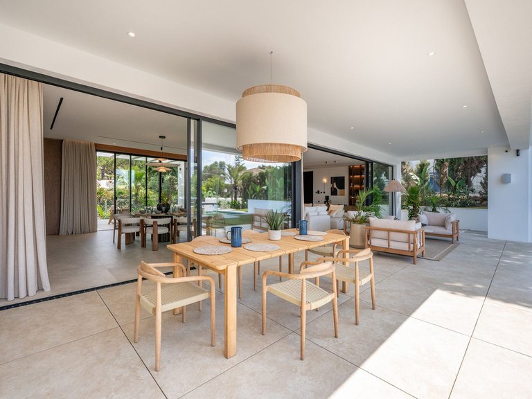 Villa for Sale in Marbesa, Malaga 9