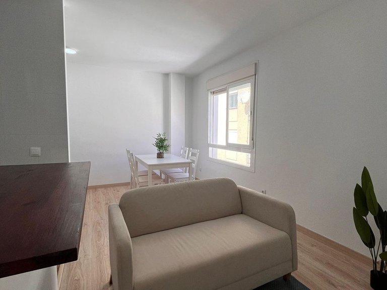 Apartment for Sale in Málaga, Malaga 15