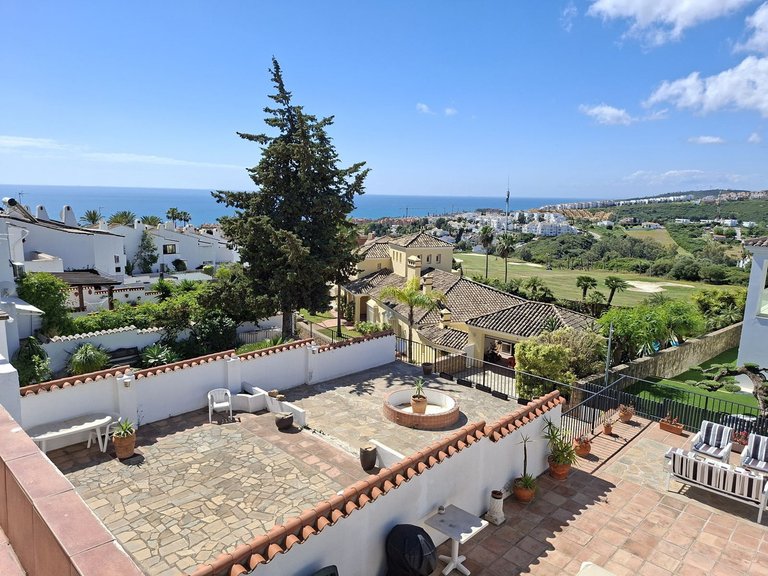 Villa for Sale in La Duquesa, Malaga 16