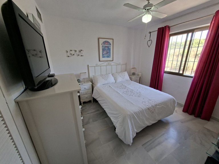 Villa for Sale in La Duquesa, Malaga 17