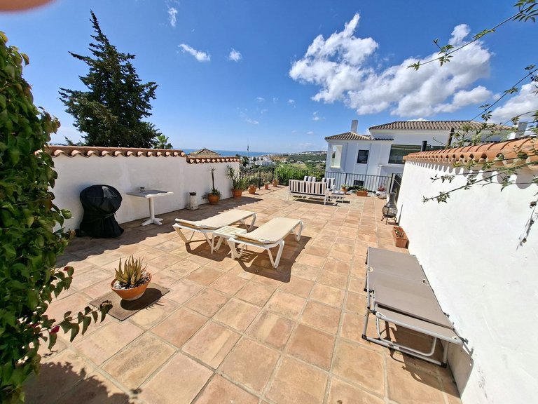 Villa for Sale in La Duquesa, Malaga 9