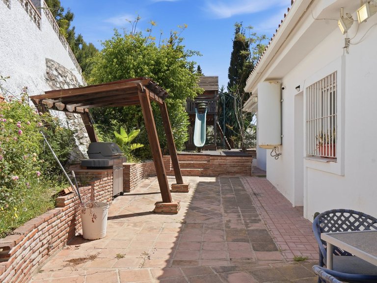 Villa for Sale in Benalmadena, Malaga 39