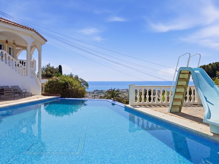 Villa for Sale in Benalmadena, Malaga 5