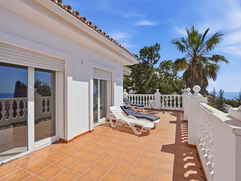 Villa for Sale in Benalmadena, Malaga 6