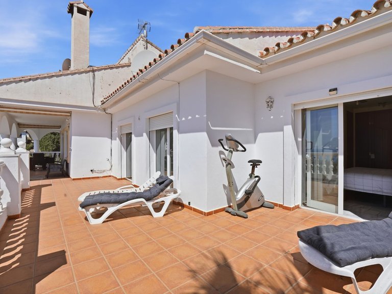 Villa for Sale in Benalmadena, Malaga 7
