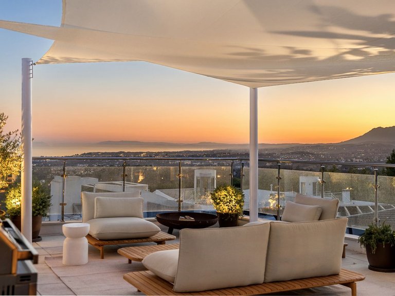 Villa for Sale in Marbella, Malaga 1