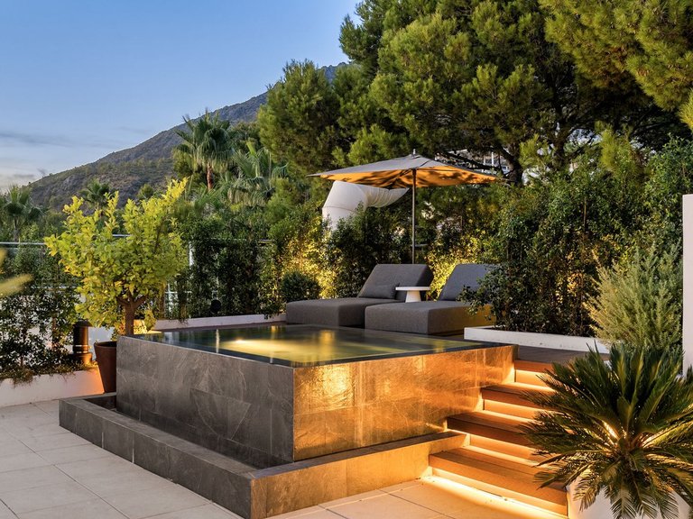 Villa for Sale in Marbella, Malaga 16