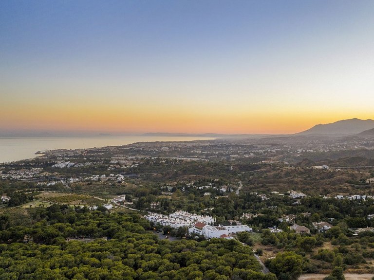 Villa for Sale in Marbella, Malaga 18