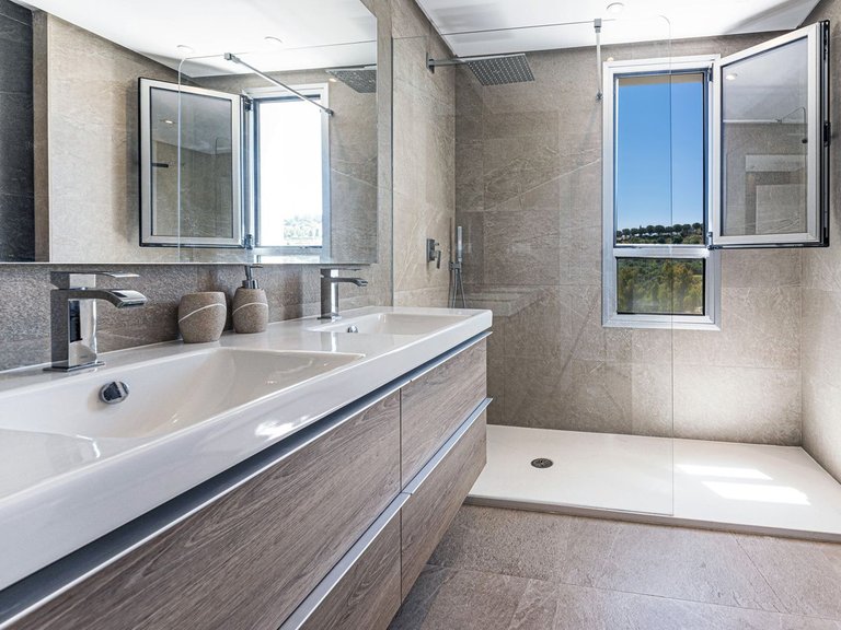 Villa for Sale in La Cala Golf, Malaga 15