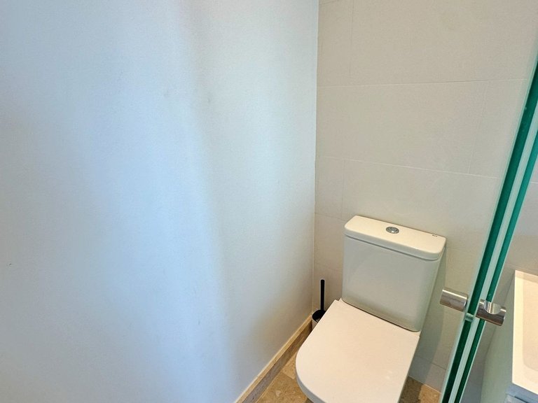 Apartment for Sale in El Paraiso, Malaga 14