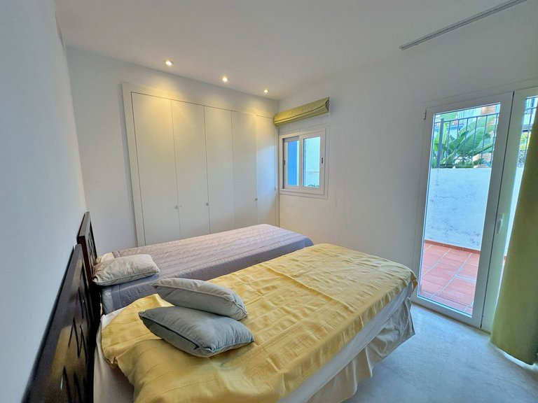 Apartment for Sale in El Paraiso, Malaga 20