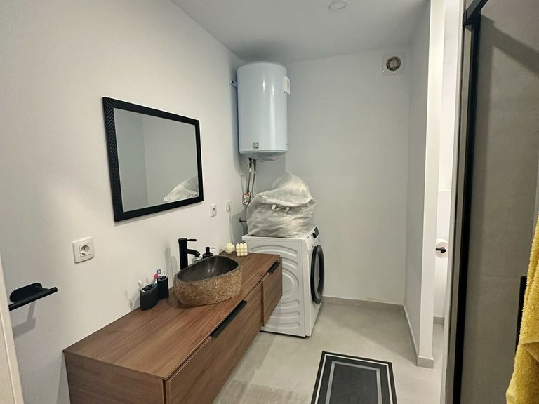Apartment for Sale in El Paraiso, Malaga 31