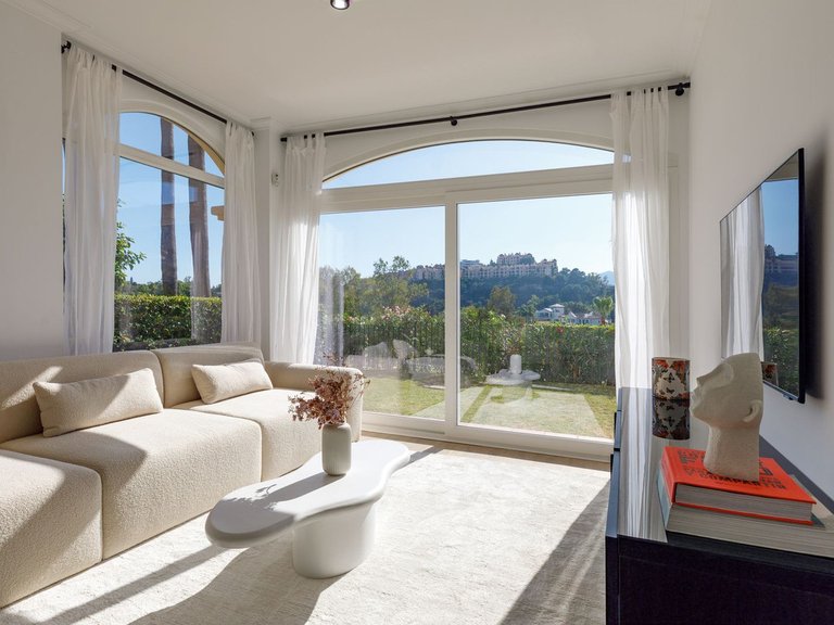 Apartment for Sale in La Quinta, Malaga 1