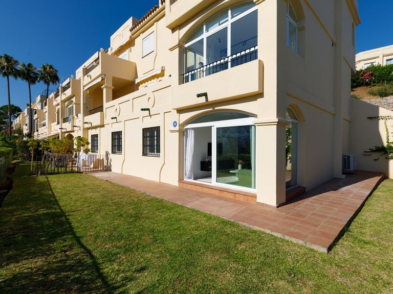 Apartment for Sale in La Quinta, Malaga 27